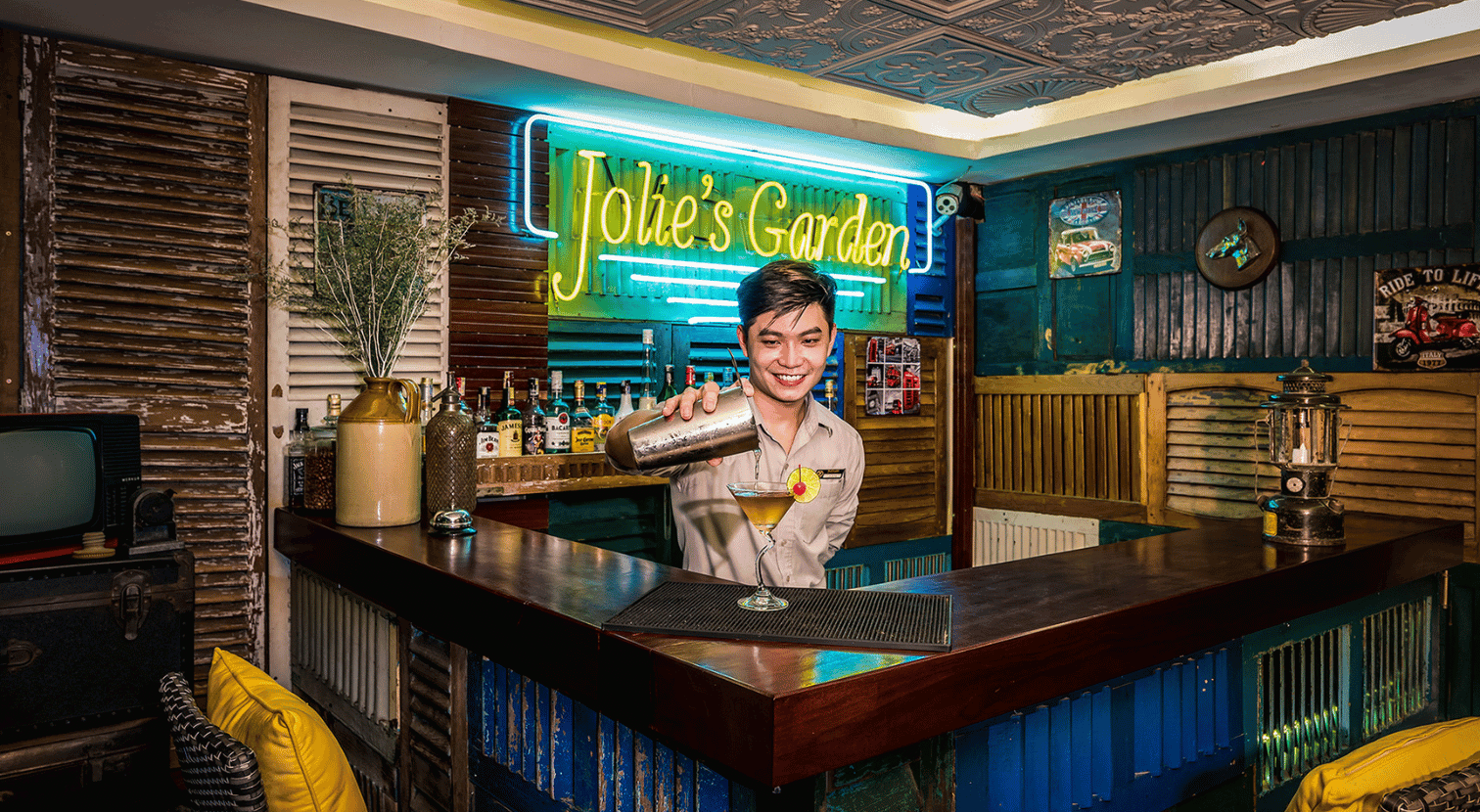 Jolie Rooftop Garden Bar