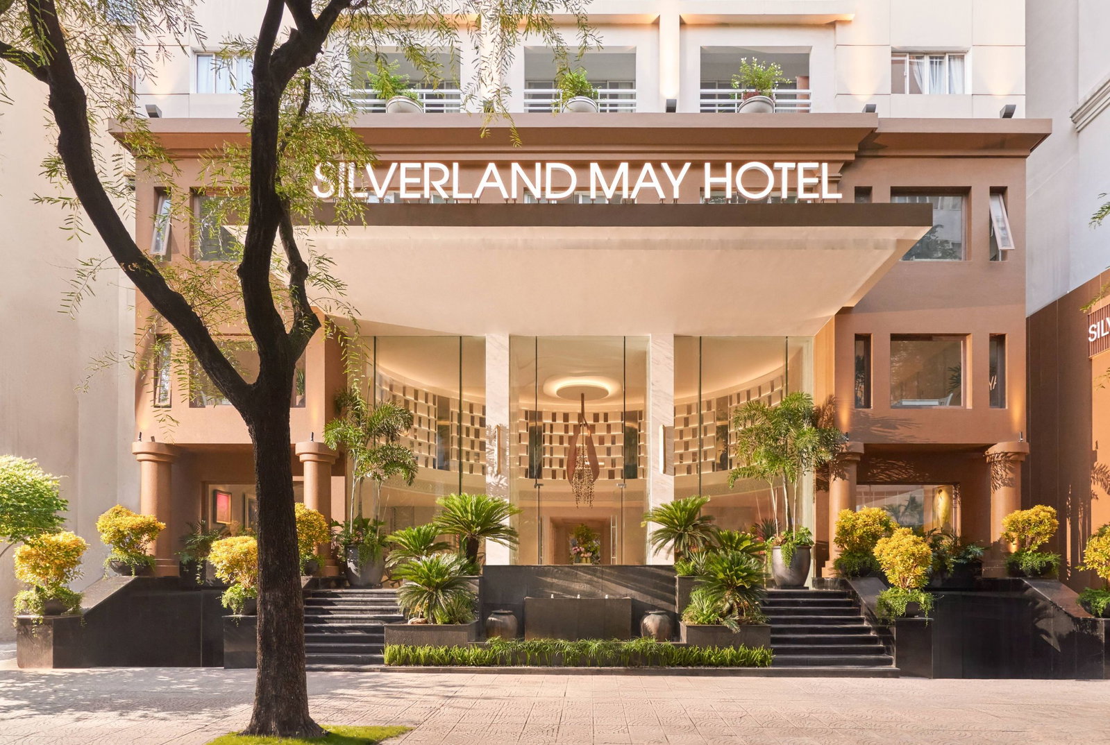 Why Are Silverland Mây’s Rooms Named After Saigon’s Flowers and Plants?