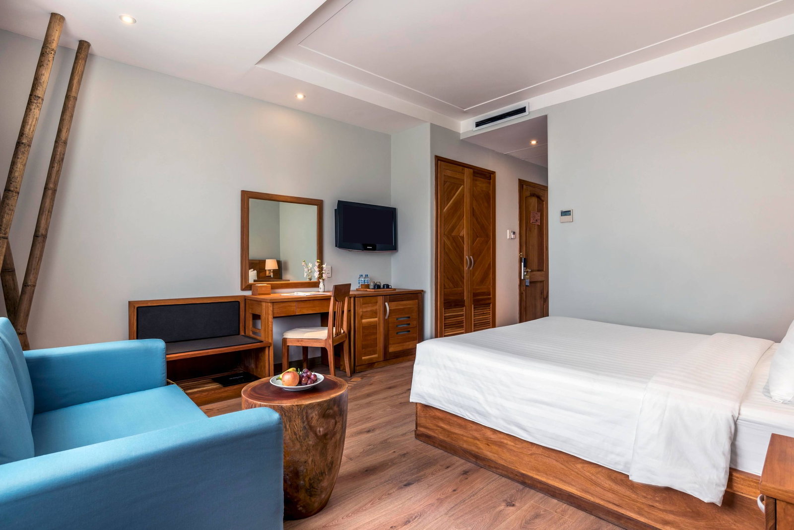 Executive room at Silverland Yen with a sofa area and work desk, sized for a longer stay