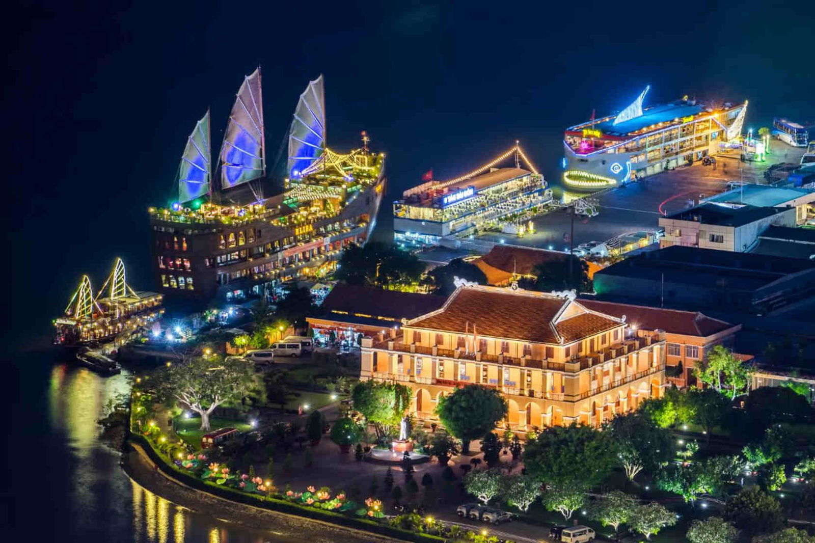 Top 10 things to do in District 1 Ho Chi Minh City