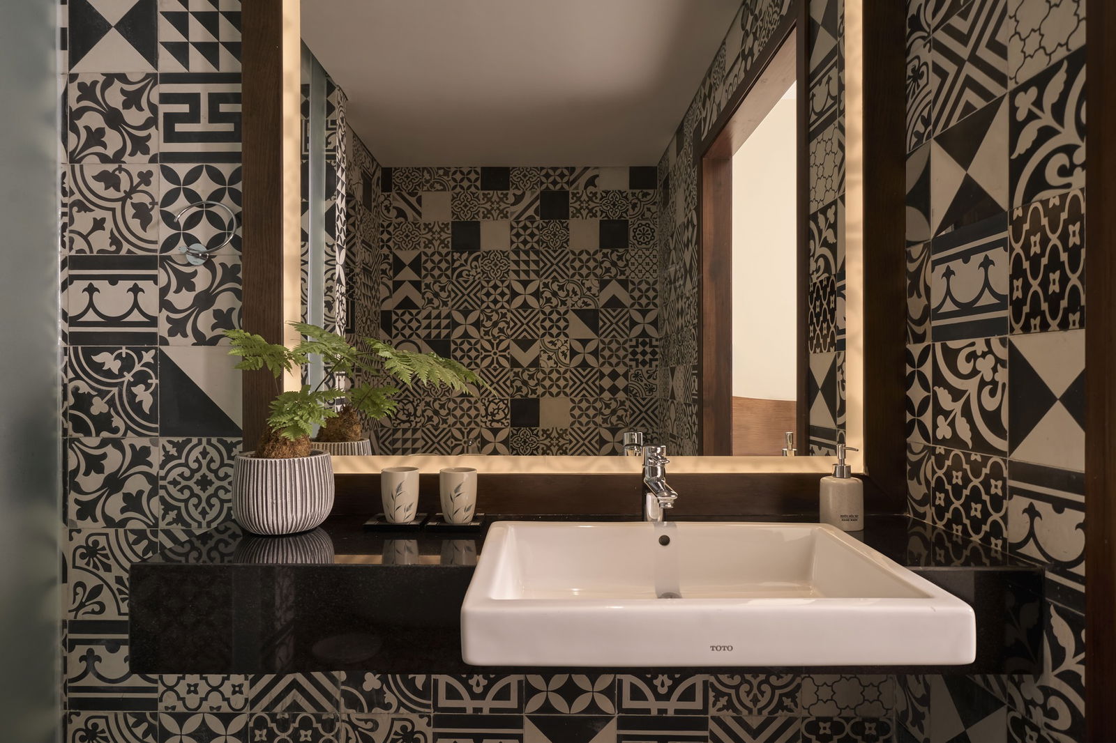 Sakyo Suite Sakyo Suite