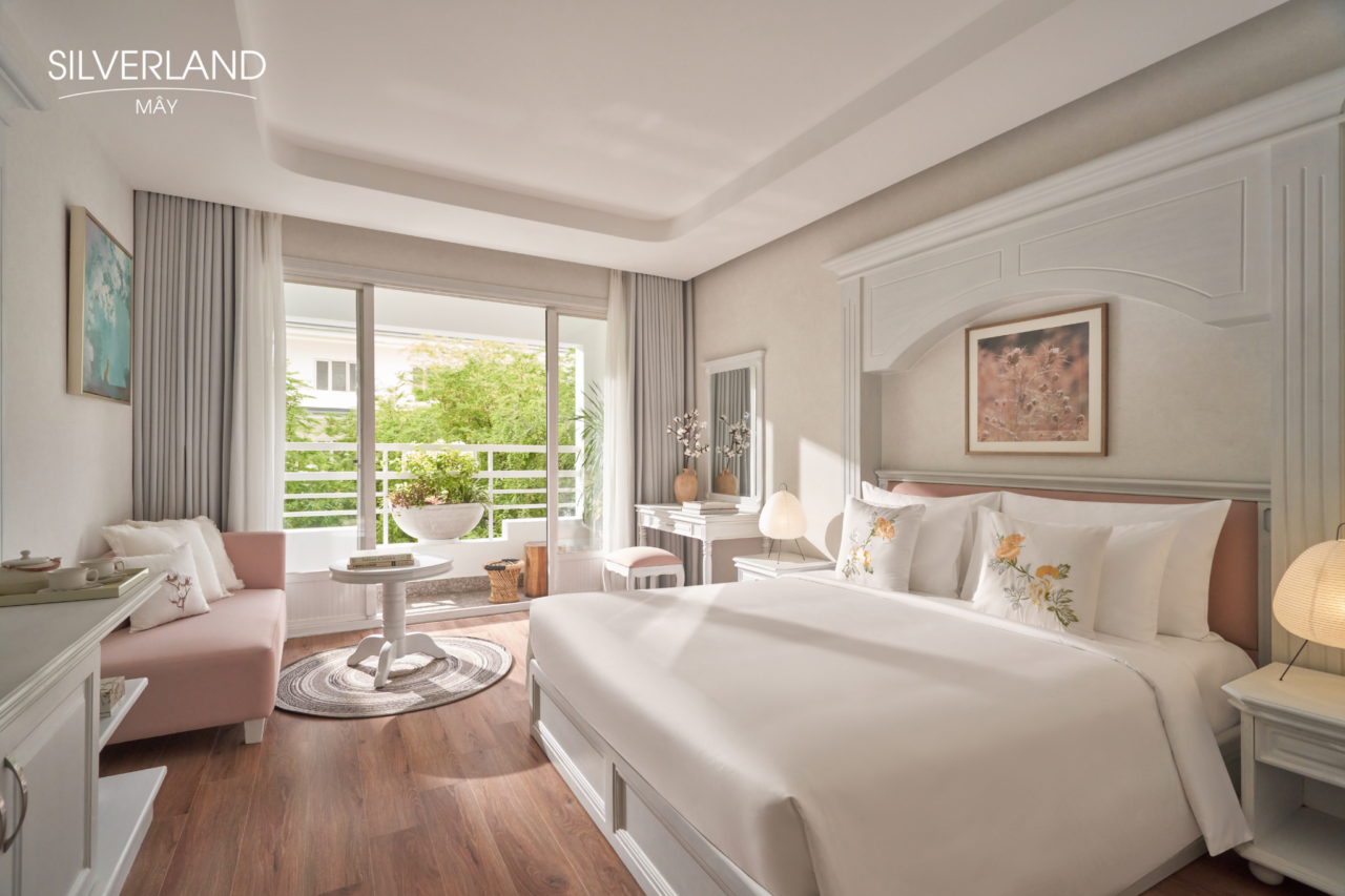 BOUGAINVILLAEA SIGNATURE best room at silverland may hotel