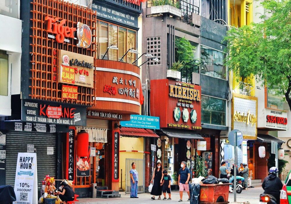 Japanese Style Hotel in Ho Chi Minh City: A 2026 Guide 3 japanese-style-hotel-hcmc-little-japan-le-thanh-ton-street-district-